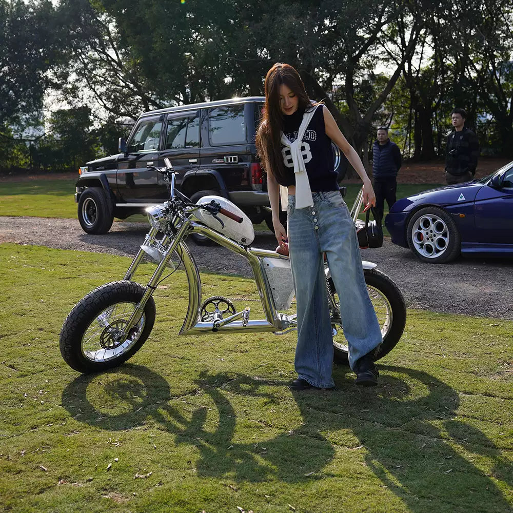 Mangosteen FT-02 Master Global Chopper E-Bike: Luxury Electro-Plated Silver | Founder-Signed & Limited Edition