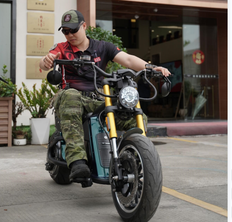 How long does it take to charge an e-bike battery
